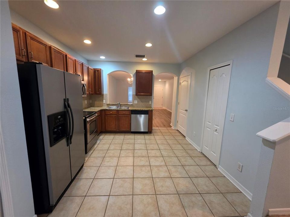 For Rent: $1,750 (2 beds, 2 baths, 1255 Square Feet)