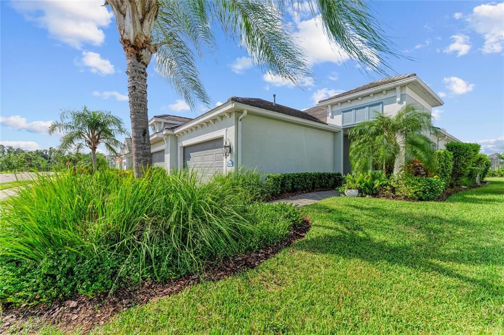 For Sale: $429,000 (2 beds, 2 baths, 1632 Square Feet)
