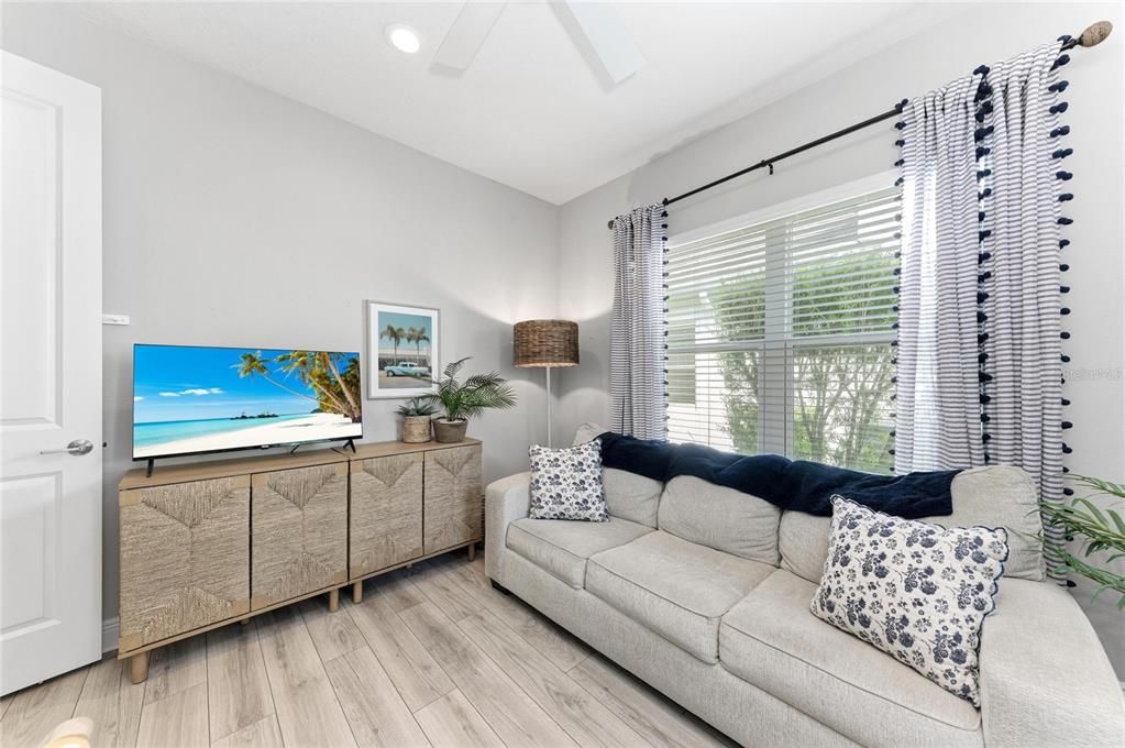 For Sale: $429,000 (2 beds, 2 baths, 1632 Square Feet)