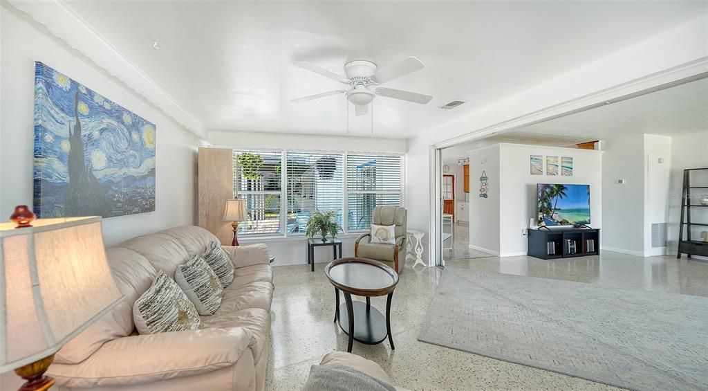 En Venta: $1,750,000 (4 camas, 0 baños, 2488 Pies cuadrados)