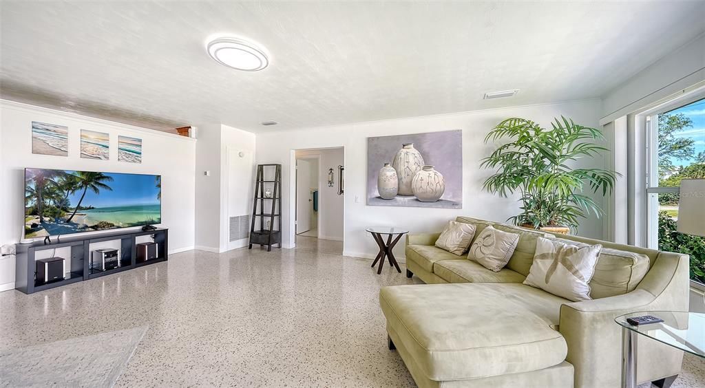En Venta: $1,750,000 (4 camas, 0 baños, 2488 Pies cuadrados)