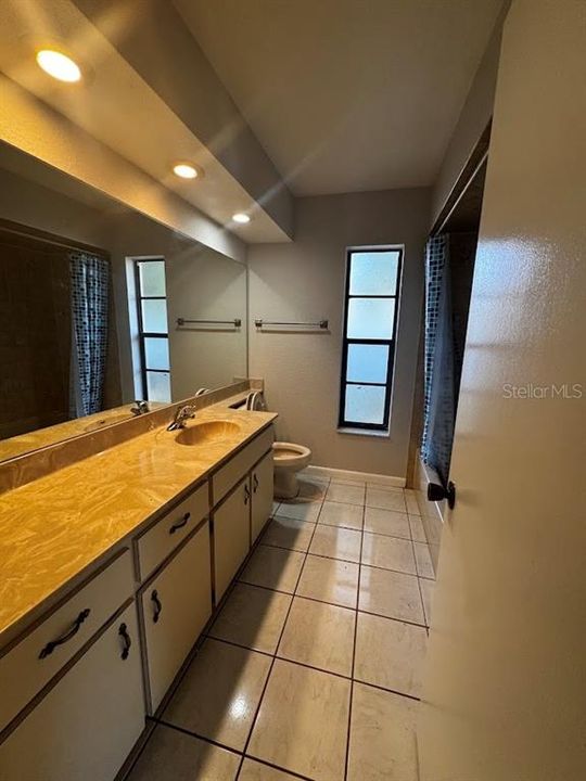 En Renta: $2,300 (3 camas, 2 baños, 2004 Pies cuadrados)