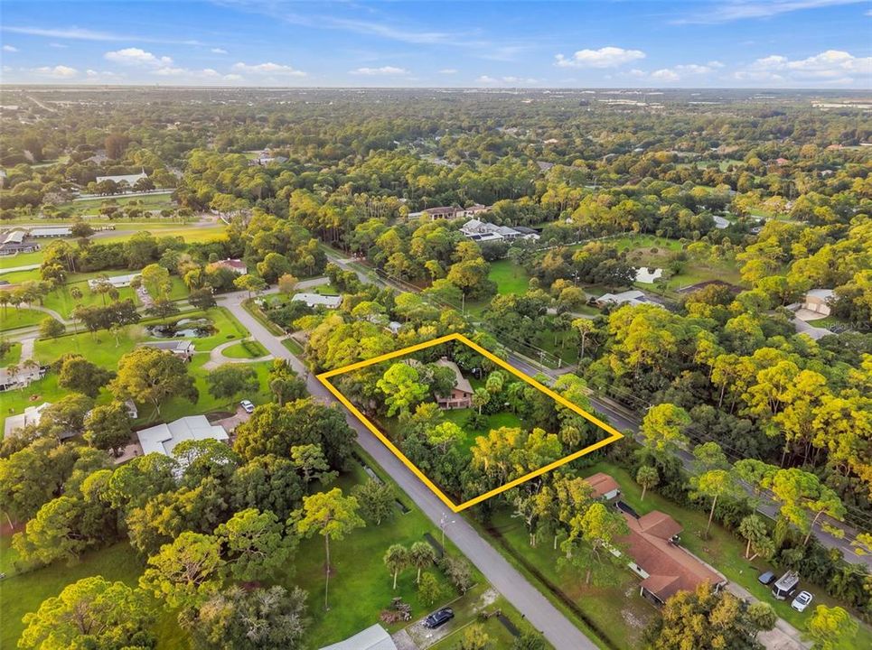 For Sale: $549,000 (5 beds, 2 baths, 2317 Square Feet)