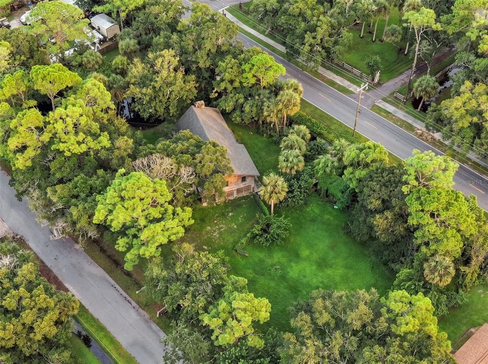 For Sale: $549,000 (5 beds, 2 baths, 2317 Square Feet)