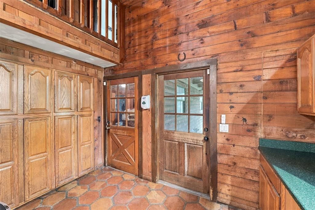 For Sale: $549,000 (5 beds, 2 baths, 2317 Square Feet)