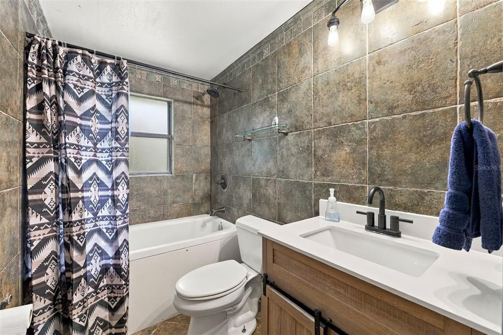 For Sale: $549,000 (5 beds, 2 baths, 2317 Square Feet)