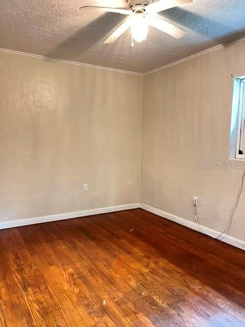En Renta: $1,300 (2 camas, 1 baños, 1000 Pies cuadrados)