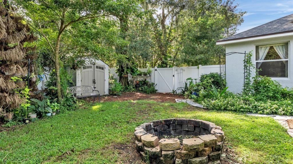 En Venta: $509,900 (4 camas, 2 baños, 2314 Pies cuadrados)