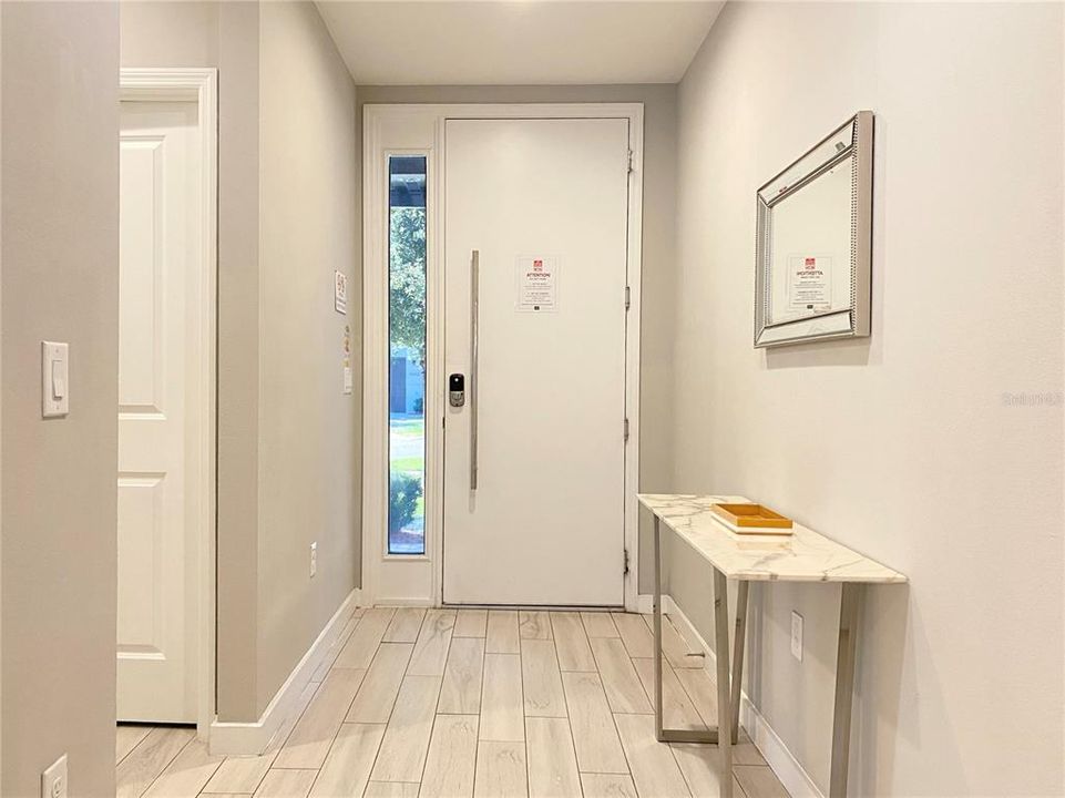 En Venta: $470,000 (4 camas, 3 baños, 1752 Pies cuadrados)