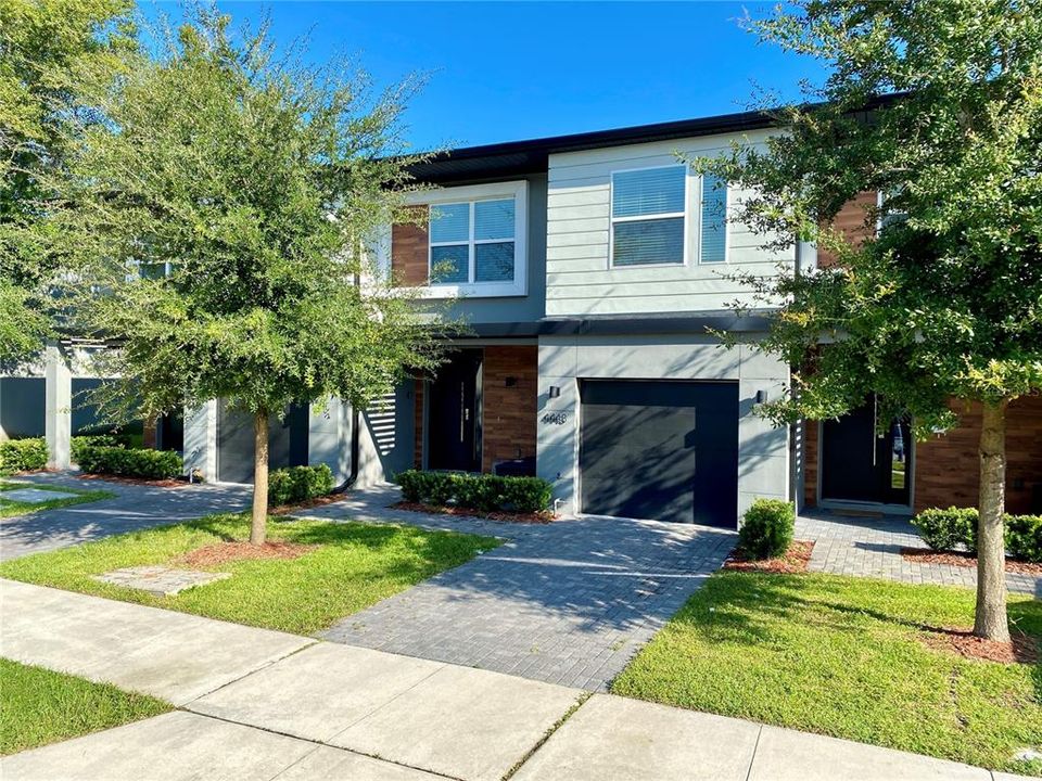 En Venta: $470,000 (4 camas, 3 baños, 1752 Pies cuadrados)