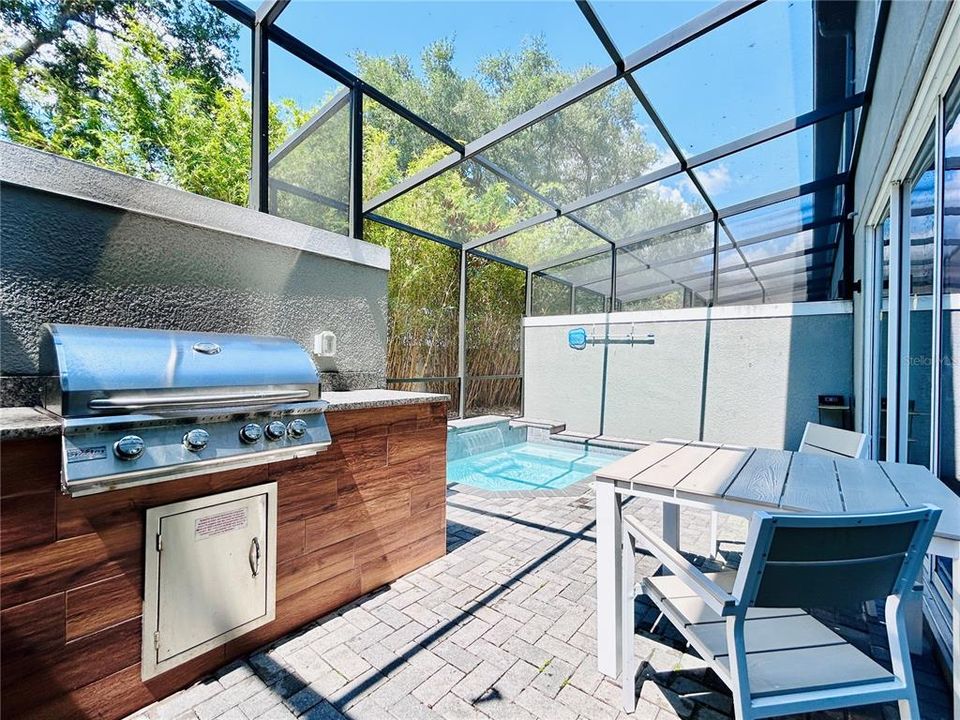 En Venta: $470,000 (4 camas, 3 baños, 1752 Pies cuadrados)