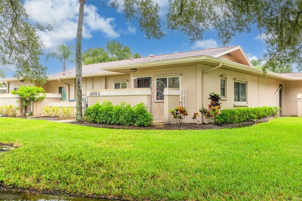 For Sale: $200,000 (2 beds, 2 baths, 1030 Square Feet)