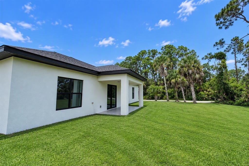 Active With Contract: $2,100 (3 beds, 2 baths, 1706 Square Feet)