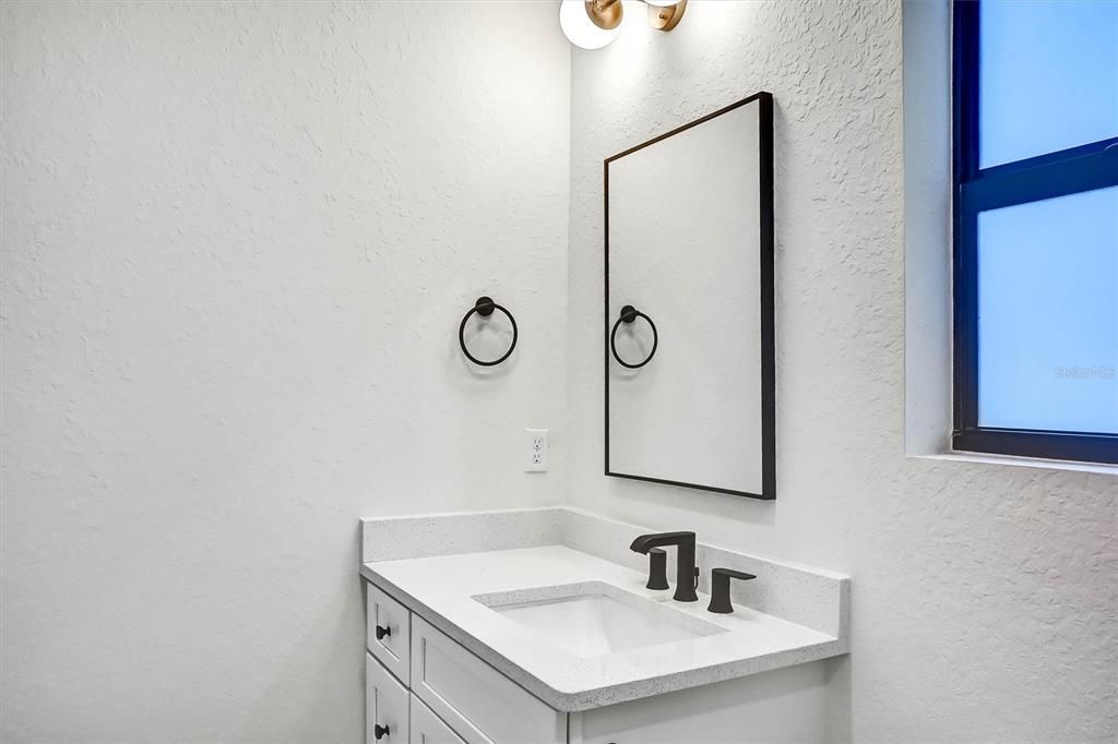 Active With Contract: $2,100 (3 beds, 2 baths, 1706 Square Feet)