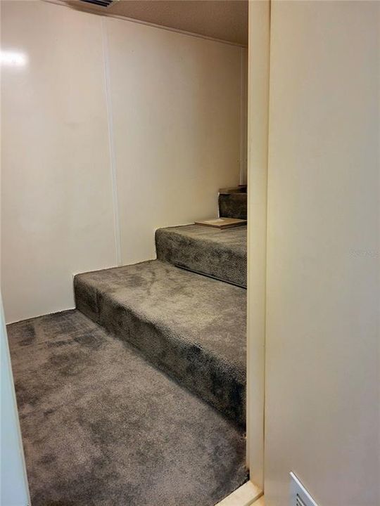 На продажу: $349,900 (3 спален, 2 ванн, 2410 Квадратных фут)