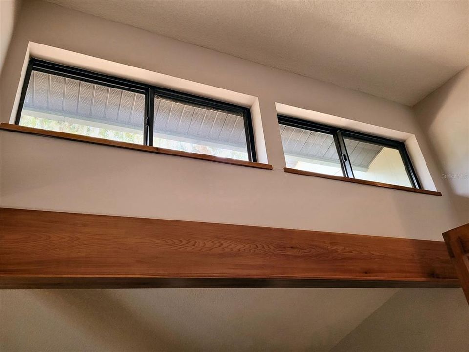 На продажу: $349,900 (3 спален, 2 ванн, 2410 Квадратных фут)