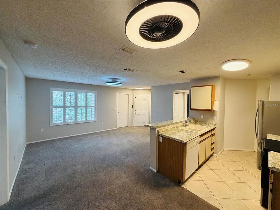 En Venta: $129,900 (2 camas, 2 baños, 1019 Pies cuadrados)