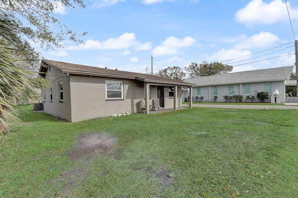 For Sale: $219,999 (4 beds, 2 baths, 1405 Square Feet)
