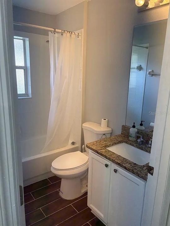 В аренду: $2,295 (4 спален, 2 ванн, 1643 Квадратных фут)