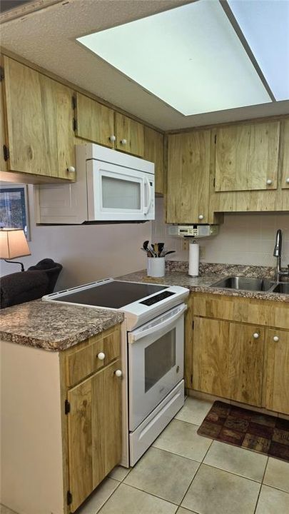 En Venta: $119,500 (2 camas, 1 baños, 825 Pies cuadrados)