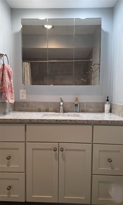 En Venta: $119,500 (2 camas, 1 baños, 825 Pies cuadrados)