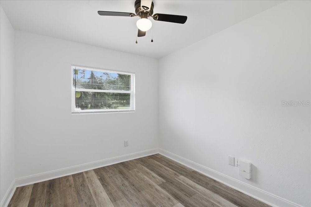 For Sale: $327,000 (3 beds, 2 baths, 1304 Square Feet)
