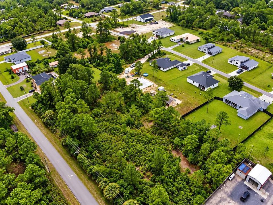 待售: $60,000 (0.50 acres)