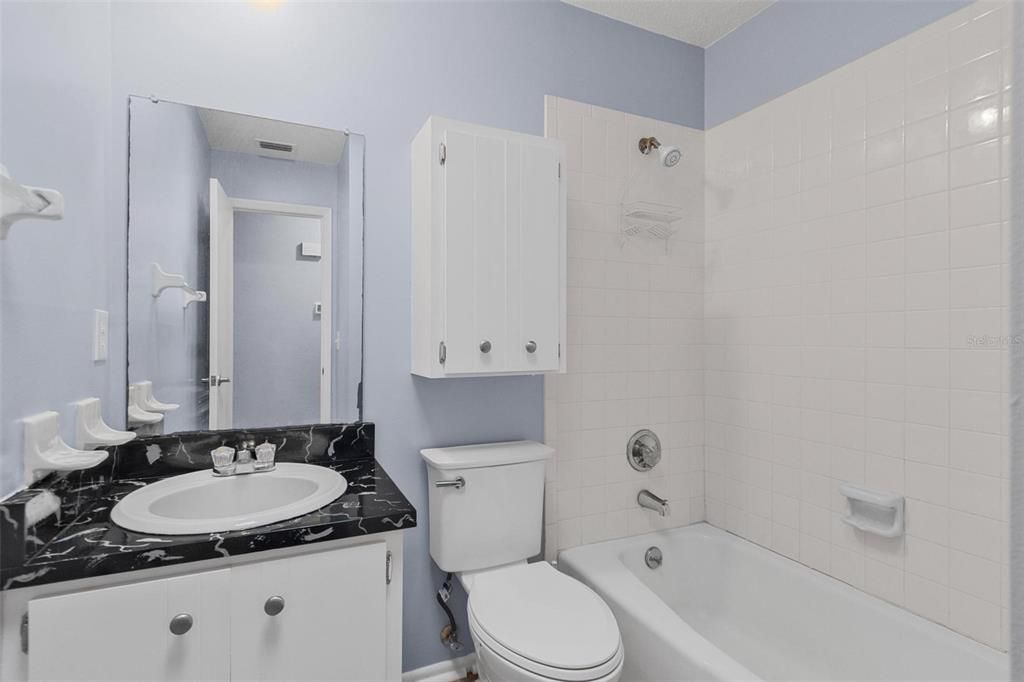 En Venta: $190,000 (2 camas, 2 baños, 1171 Pies cuadrados)