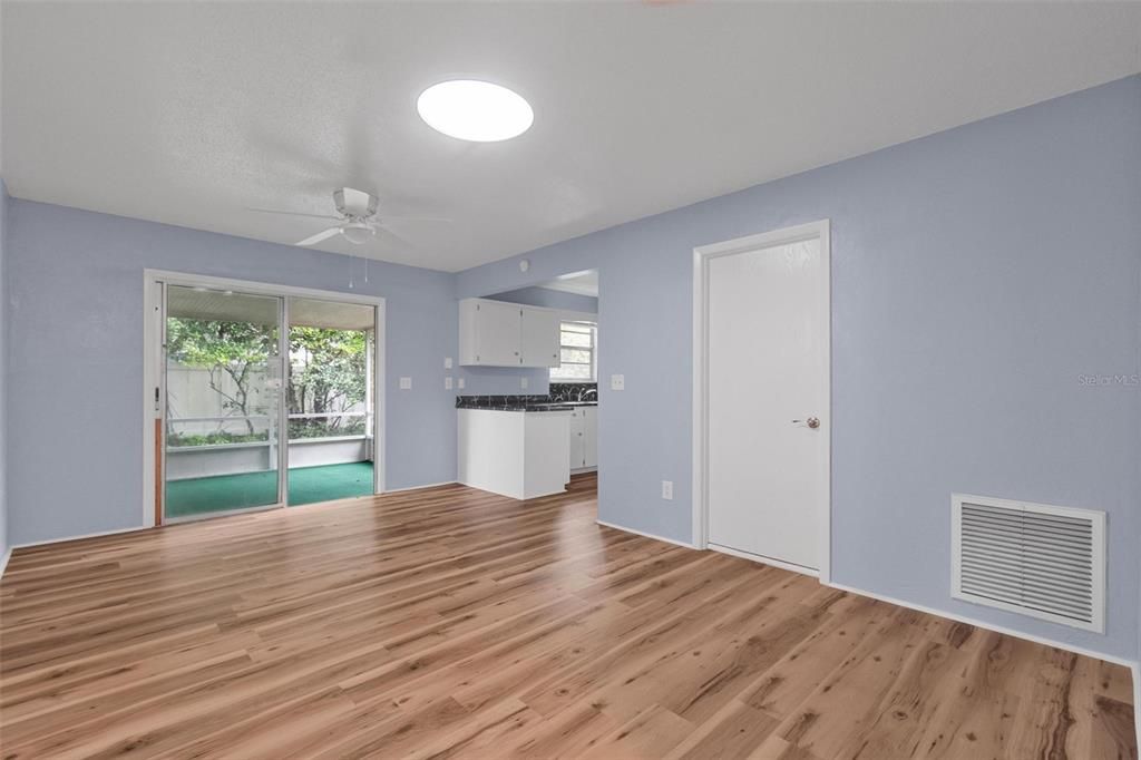 En Venta: $190,000 (2 camas, 2 baños, 1171 Pies cuadrados)