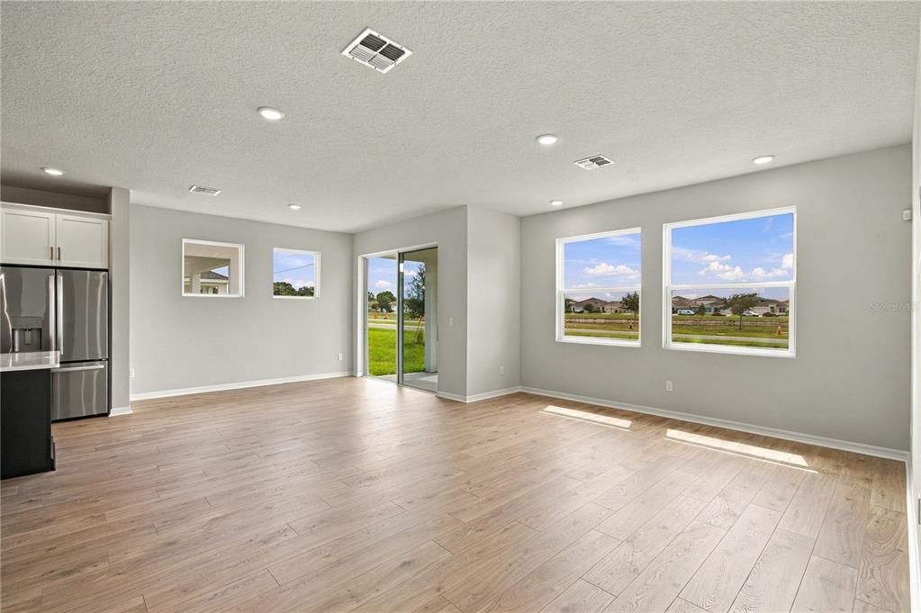 For Sale: $523,340 (4 beds, 3 baths, 2317 Square Feet)