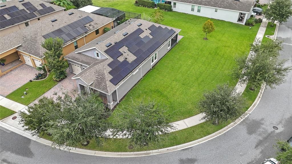 For Sale: $579,900 (3 beds, 3 baths, 2200 Square Feet)