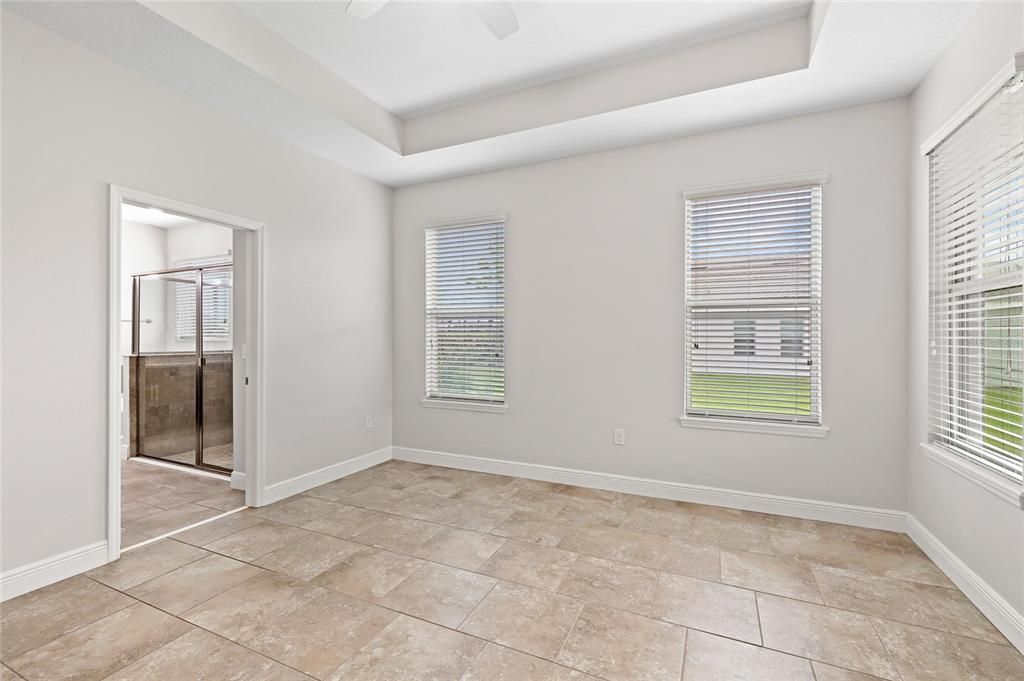 For Sale: $579,900 (3 beds, 3 baths, 2200 Square Feet)
