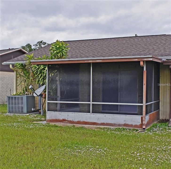For Rent: $1,485 (2 beds, 1 baths, 794 Square Feet)