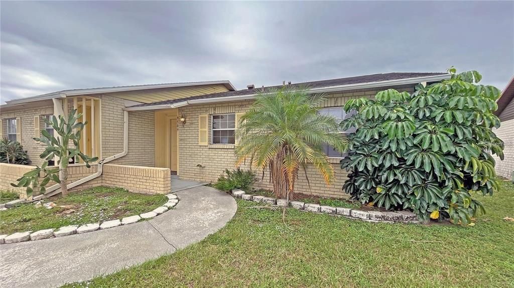 For Rent: $1,485 (2 beds, 1 baths, 794 Square Feet)