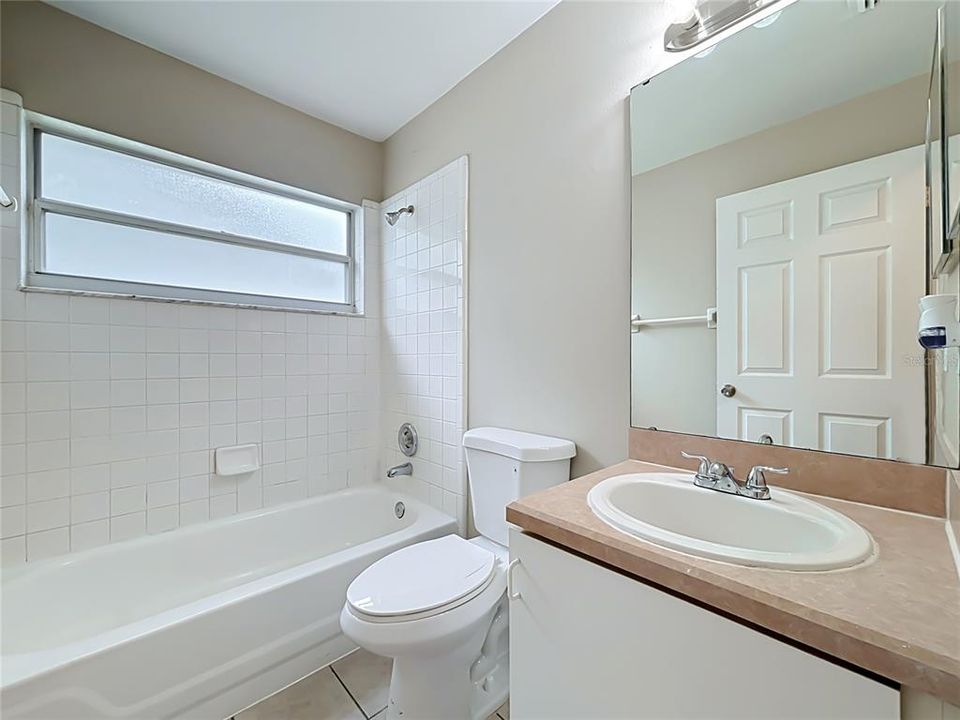 En Venta: $345,000 (3 camas, 2 baños, 1375 Pies cuadrados)