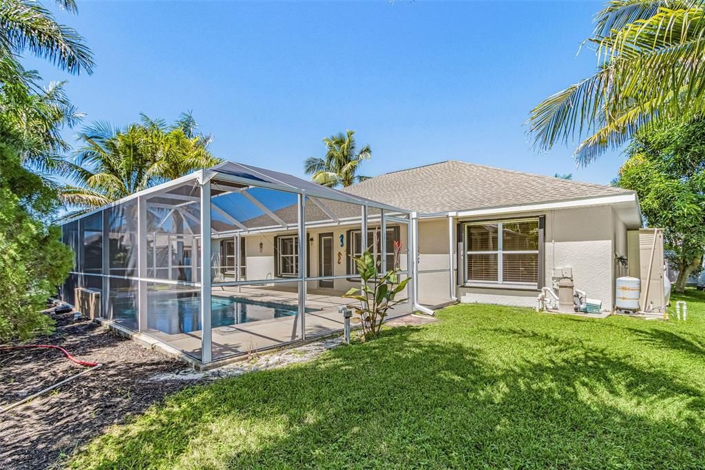 En Venta: $435,000 (3 camas, 2 baños, 2556 Pies cuadrados)