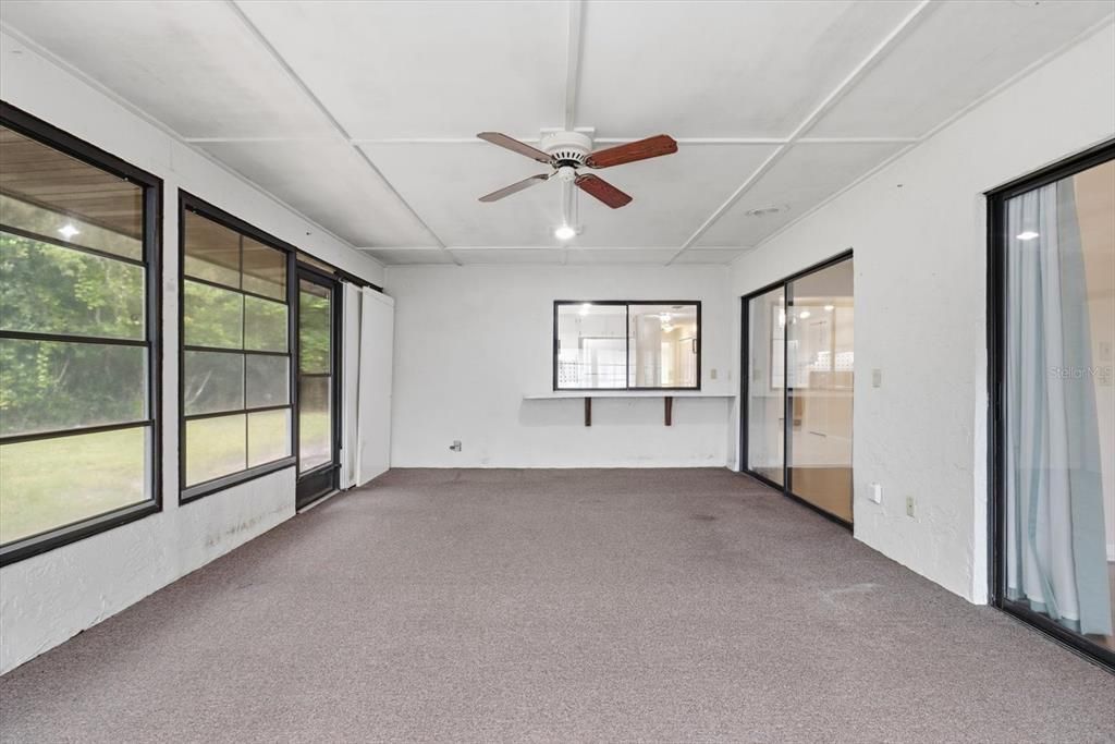 For Sale: $237,500 (3 beds, 2 baths, 1716 Square Feet)