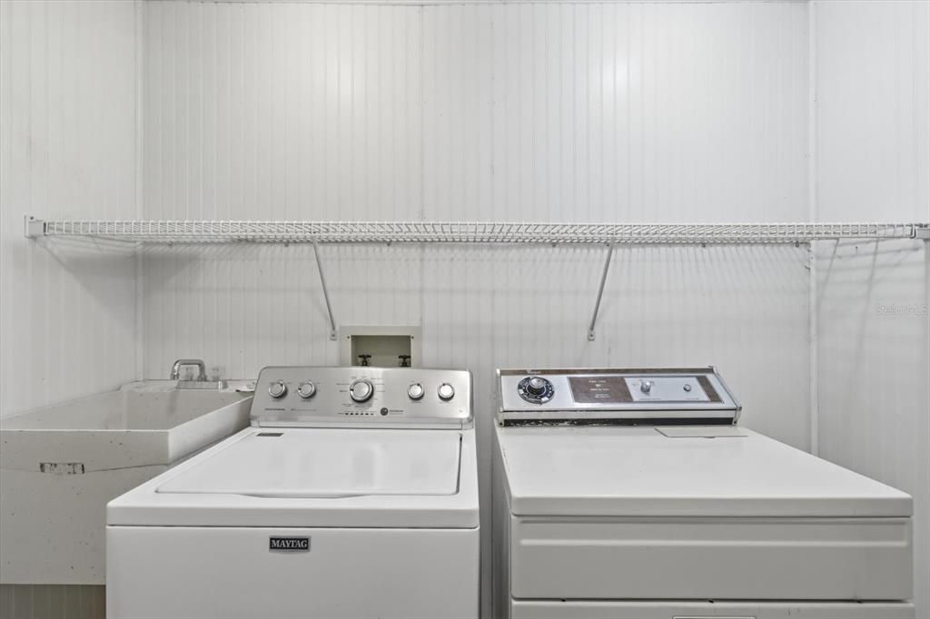 For Sale: $237,500 (3 beds, 2 baths, 1716 Square Feet)