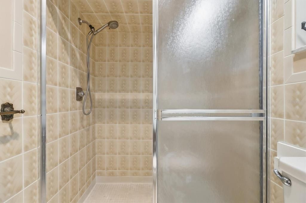 For Sale: $237,500 (3 beds, 2 baths, 1716 Square Feet)
