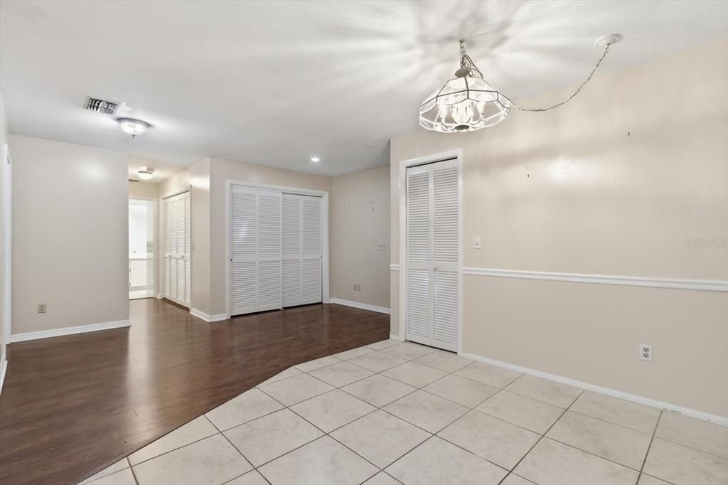 For Sale: $237,500 (3 beds, 2 baths, 1716 Square Feet)