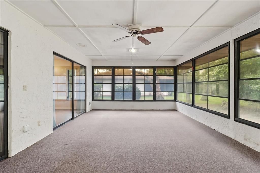 For Sale: $237,500 (3 beds, 2 baths, 1716 Square Feet)