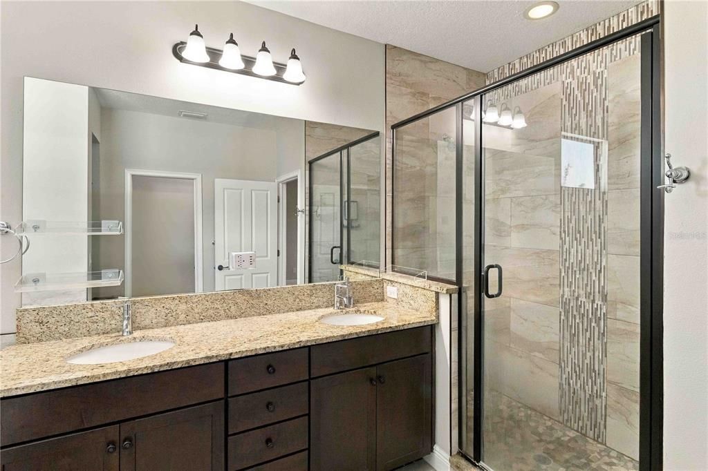 For Rent: $4,400 (4 beds, 2 baths, 2522 Square Feet)