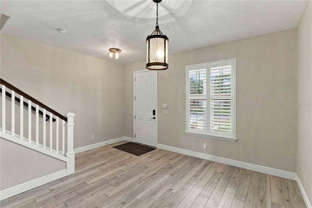 For Rent: $4,400 (4 beds, 2 baths, 2522 Square Feet)