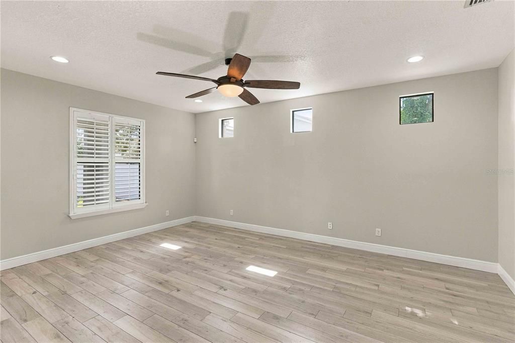 For Rent: $4,400 (4 beds, 2 baths, 2522 Square Feet)