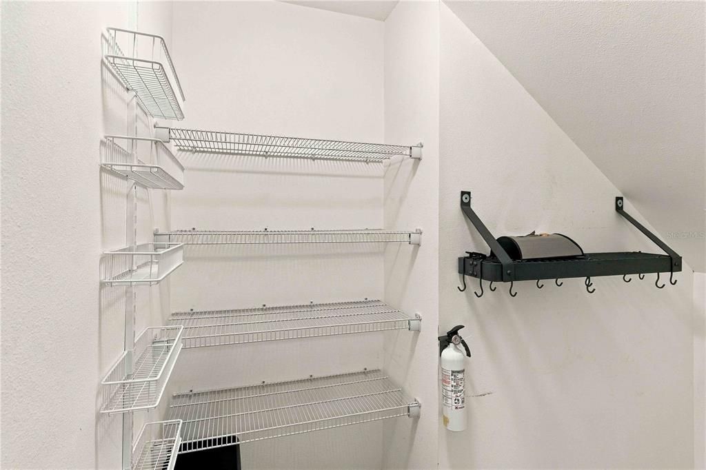For Rent: $4,400 (4 beds, 2 baths, 2522 Square Feet)