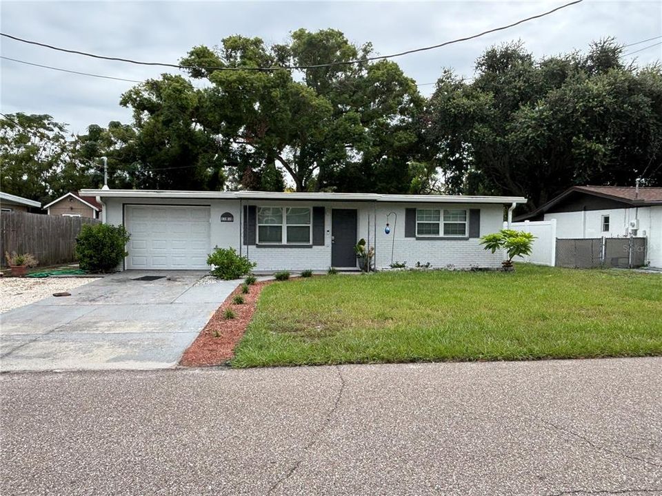 En Venta: $212,000 (2 camas, 1 baños, 948 Pies cuadrados)