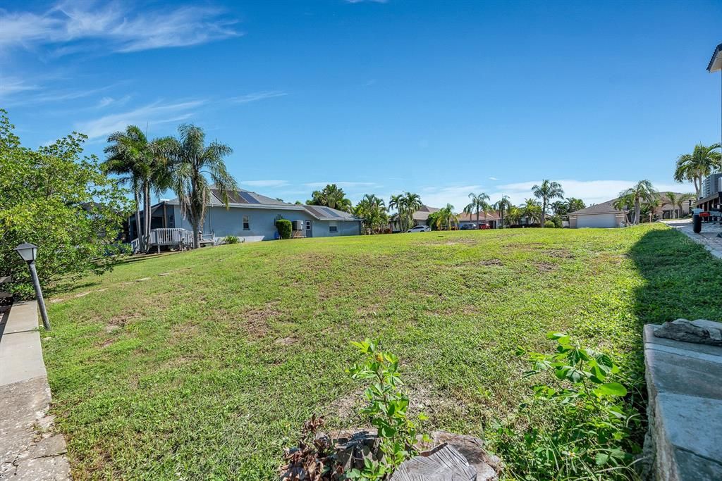 For Sale: $525,000 (0.23 acres)
