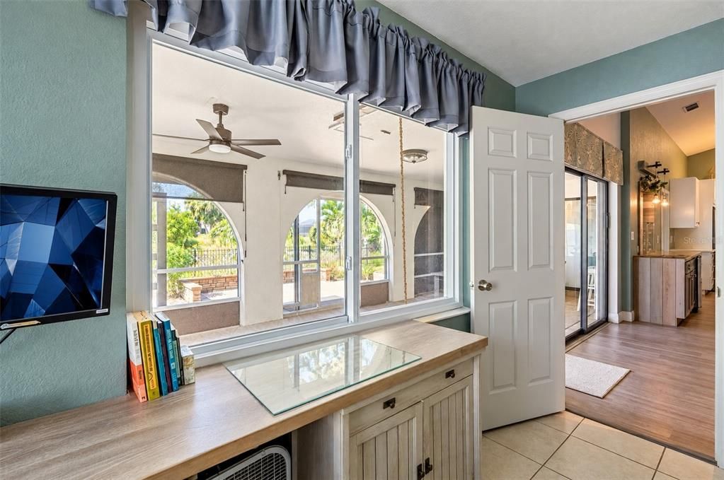 For Sale: $379,900 (3 beds, 3 baths, 2090 Square Feet)