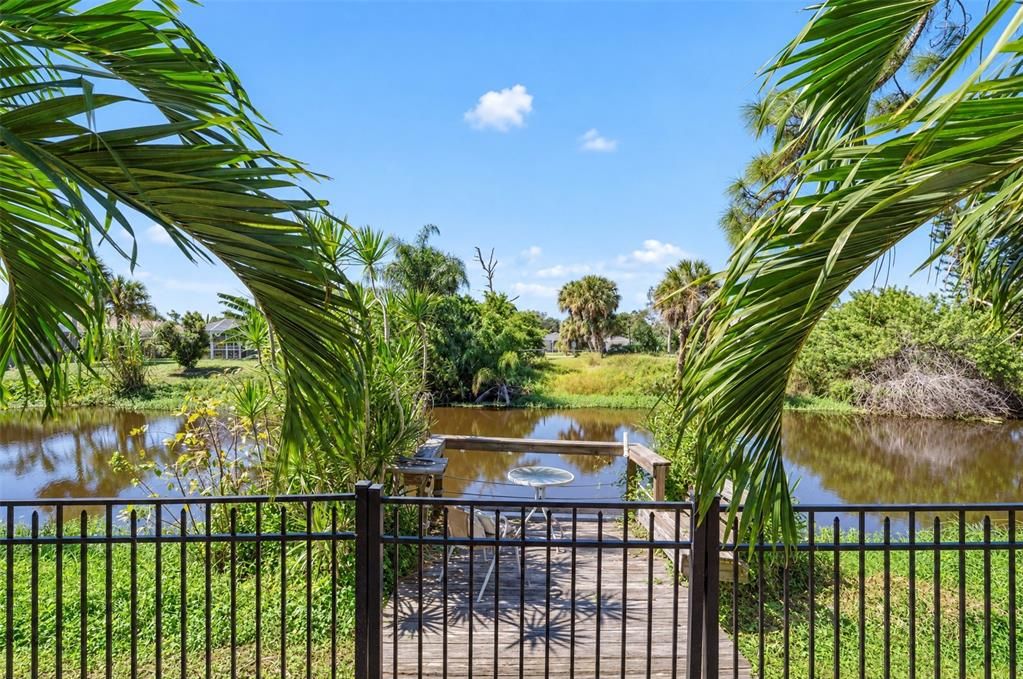 For Sale: $379,900 (3 beds, 3 baths, 2090 Square Feet)