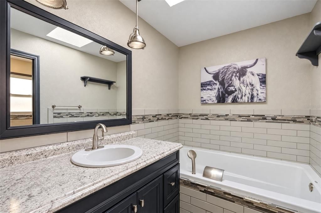 For Sale: $379,900 (3 beds, 3 baths, 2090 Square Feet)